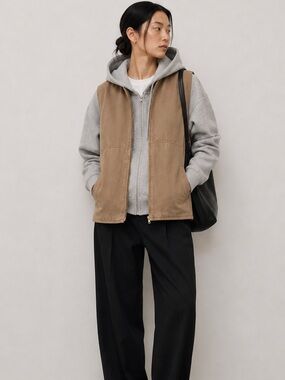 Aritzia TNA Tan Quilted Lined Zip Utility Vest XS